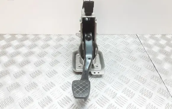 Skoda Octavia Mk2 (1Z) Brake pedal 1K1721057L