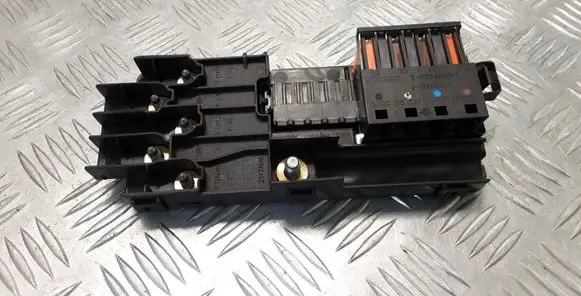 Mercedes-Benz ML W164 Fuse module 1645450201