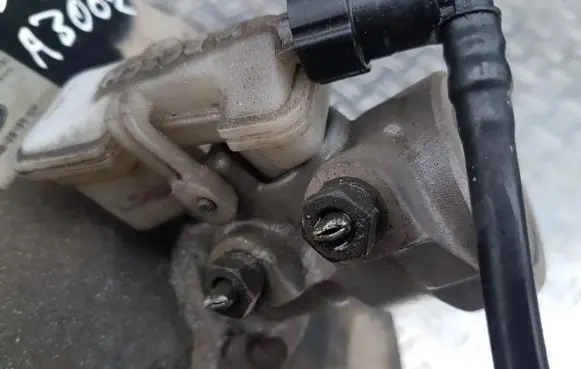 Ford Focus Master brake cylinder