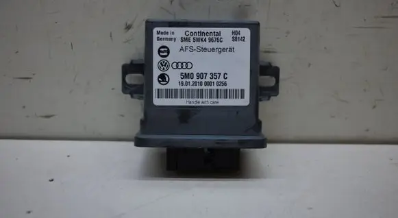 Volkswagen PASSAT CC Light module LCM 5M0907357C