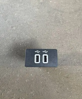Ford S-MAX USB socket connector HC3T14F014BD