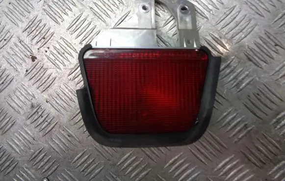 Toyota Avensis T250 Third/center stoplight