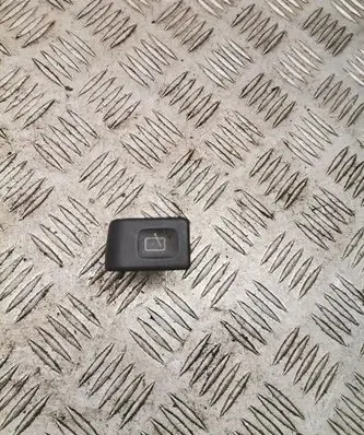 Land Rover Freelander Wiper switch YUG102230