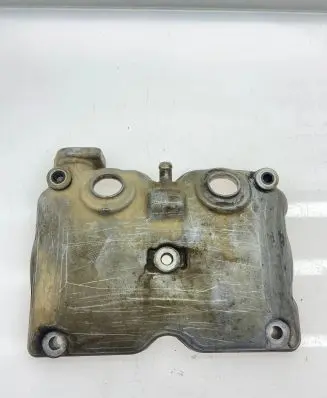 Subaru Forester SF Rocker cam cover 