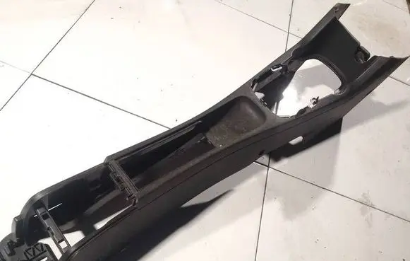 Opel Corsa D Center console 13180763 633688635