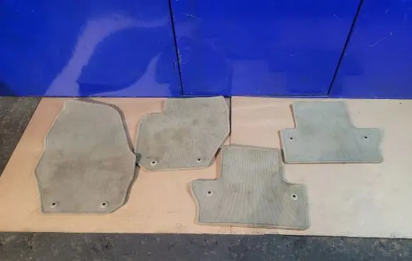 Volvo S60 Car floor mat set 39801573