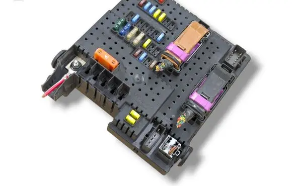 Volvo S60 Fuse module 28014120 30732769