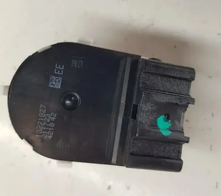 Opel Zafira C Wing mirror switch 13271827