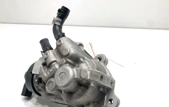 Skoda Octavia Mk4 Fuel injection high pressure pump 05L130755