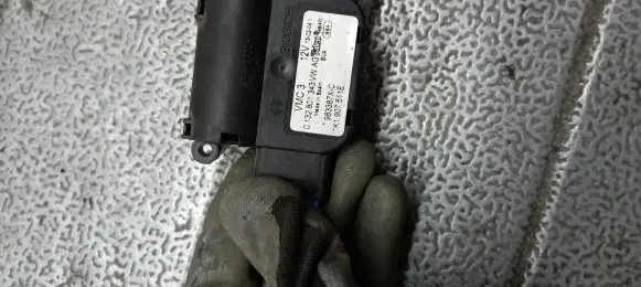 Audi A3 S3 8P Coolant heater control valve 