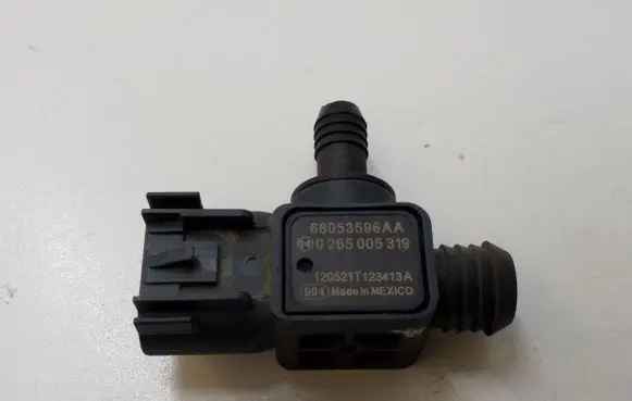 Chrysler Town u0026 Country V Sensor 68053596AA 0265005319