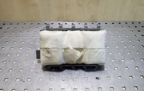 Toyota Prius (XW20) Passenger airbag DYK5000