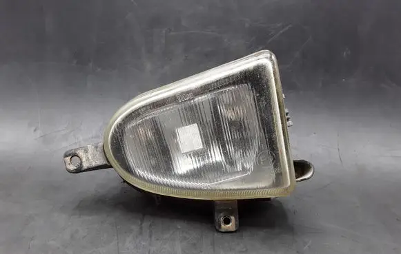 Volkswagen Sharan Front fog light E9020028