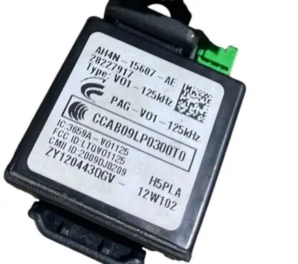 Volvo XC70 Ignition lock 28227917 AH4N15607AE CC5R09LP0300T0