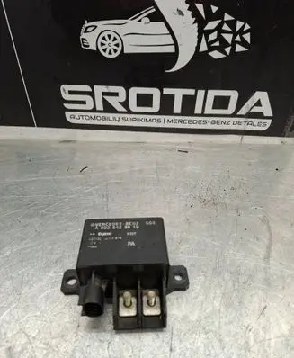 Mercedes-Benz E W211 Charging relay a0025423819