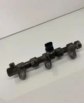 Renault Trafic II (X83) Fuel main line pipe 0445214258 75215697P H8200912225
