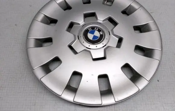 BMW 3 E46 R15 wheel hub/cap/trim 36131094780