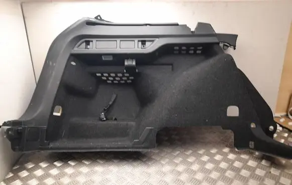 Skoda Octavia Mk4 Bottom trim 5E7867427B