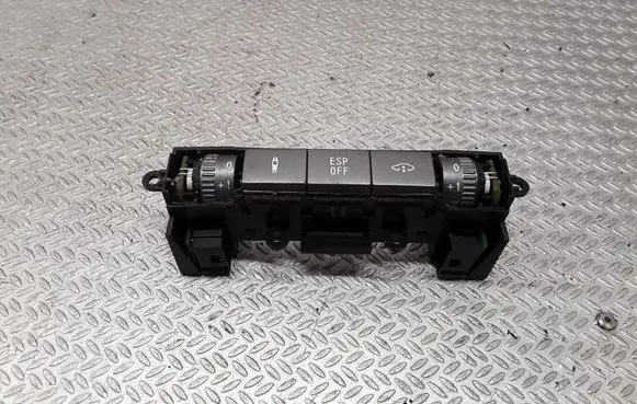 Volkswagen Phaeton ESP (stability program) switch 3D0959676J