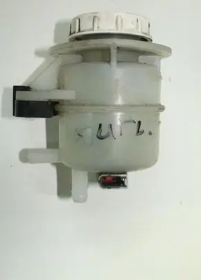 Mitsubishi Outlander Windshield washer fluid reservoir/tank