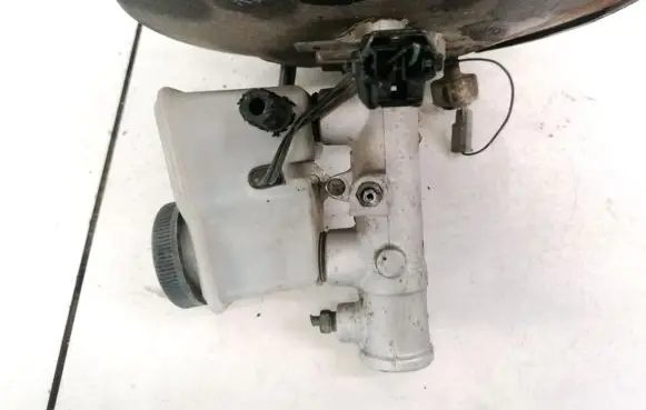 Mazda 626 Master brake cylinder