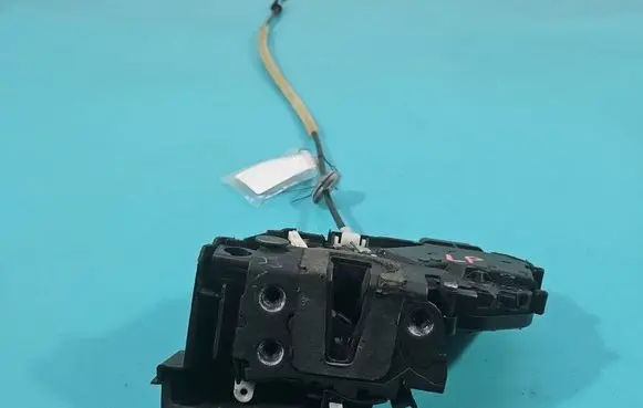 Ford Kuga I Front door lock 8V4AS21813MA IMPRK1562000