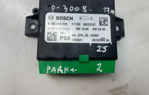 Peugeot 3008 II Parking PDC control unit/module 9819360080
