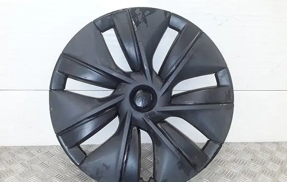 Tesla Model Y R19 wheel hub/cap/trim 104423500c