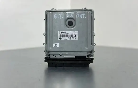 BMW 5 GT F07 Engine control unit/module 8516754 0281018298