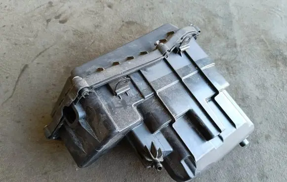 BMW 4 F36 Gran coupe Fuse box cover