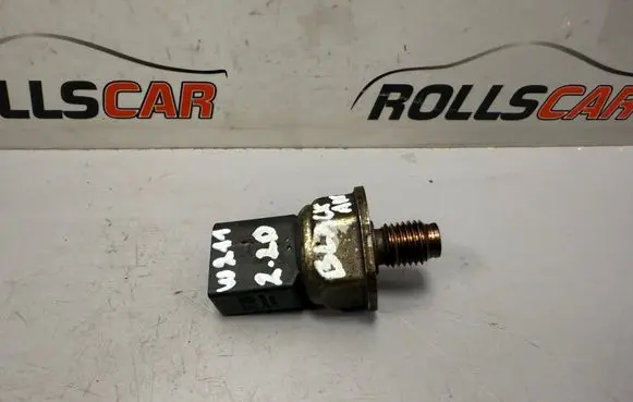 Mercedes-Benz E W211 Fuel pressure sensor 9307Z512A