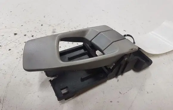KIA Carens I Front door interior handle 0K2FA59330