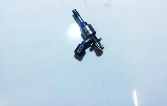 Chevrolet Camaro Fuel injector 12634126 3z09 126341263z09