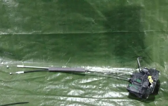 Hyundai i20 (PB PBT) Rear door lock