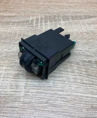 Audi A6 S6 C6 4F Seat heating switch 8E0963563 4E0963563A