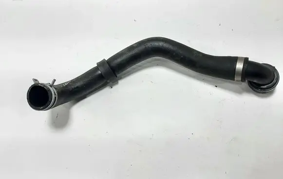 Volvo XC60 Engine coolant pipe/hose 31474845