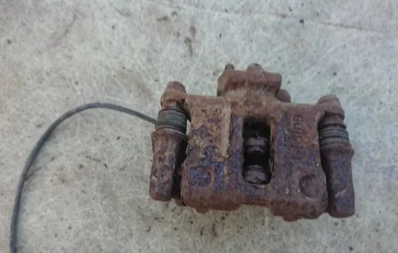 Jaguar XJ X40 Rear brake caliper