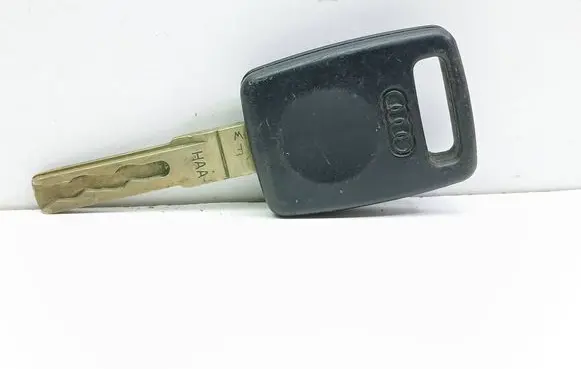 Audi A4 S4 B5 8D Ignition key/card 