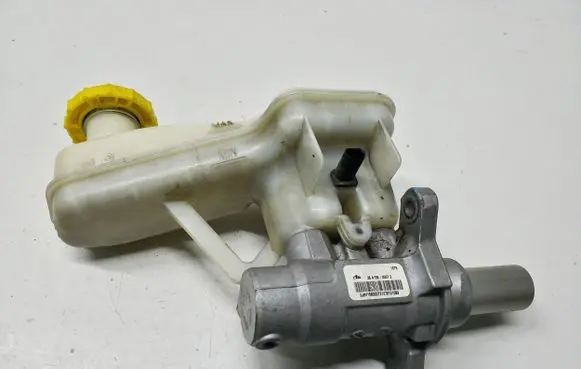 Chrysler Pacifica Master brake cylinder