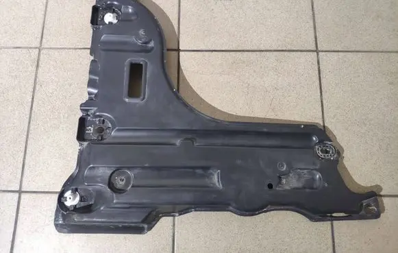 Peugeot 208 II Rear underbody cover/under tray 9823546880