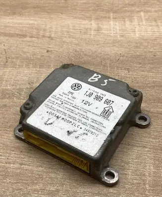 Volkswagen PASSAT B5 Airbag control unit/module 1J0909607 5WK4199