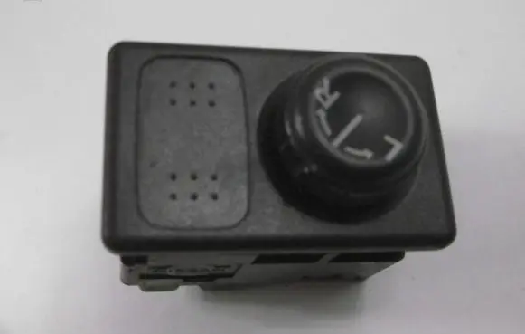 Nissan Primera Wing mirror switch