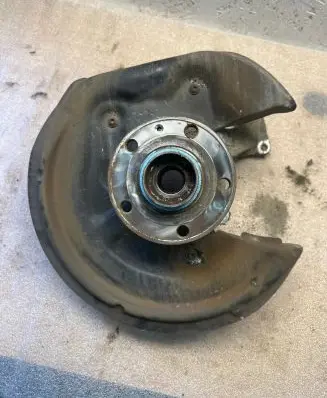 Volkswagen Tiguan Rear wheel hub 5N0615611D