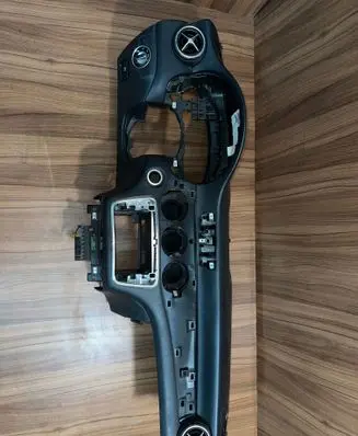 Mercedes-Benz CLA C117 X117 W117 Dashboard 1084653X T0517269 T001002