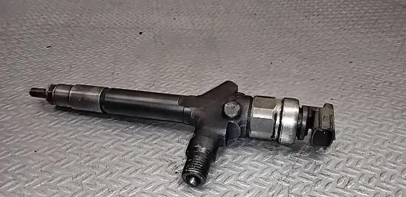 Mazda 5 Fuel injector RF7J13H50