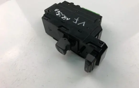 Volvo S60 Other switches/knobs/shifts 8682837
