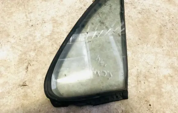 Rear vent window glass