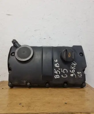 Volkswagen PASSAT B5.5 Rocker cam cover 038103475S
