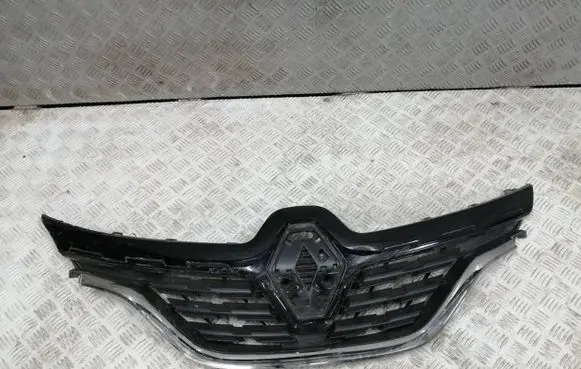 Renault Captur II Front grill 623105565R