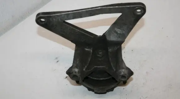 Audi A4 S4 B6 8E 8H Gearbox mounting bracket 8E0399115J MD3231